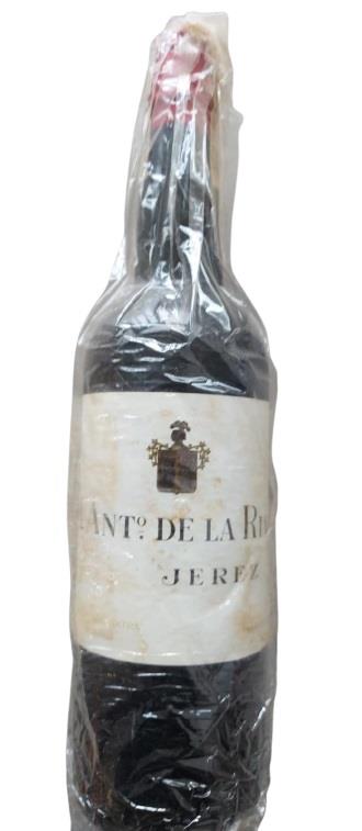 Antonio De La Riva Jerez "Amontillado Extra Tonel 1819" Antonio De La Riva Jerez "Amontillado Extra Tonel 1819"